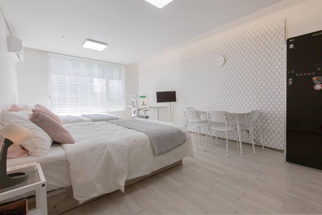 Apartment Mirae_stay 48 New Open 2queen Beds / Coex